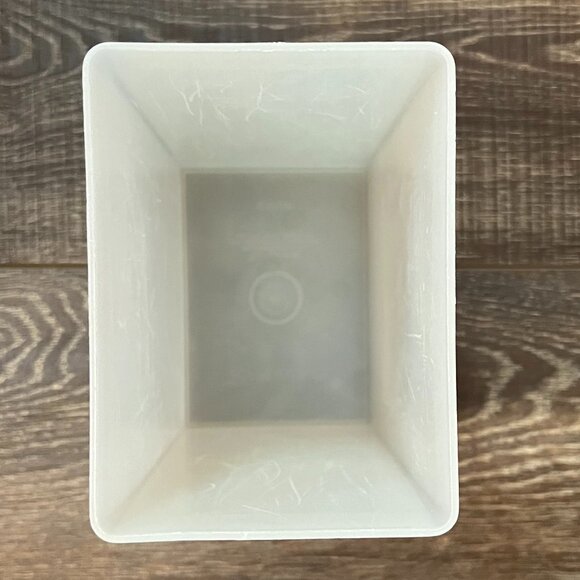 Vintage Tupperware Ice Cream Storage Container - Picture 8 of 10